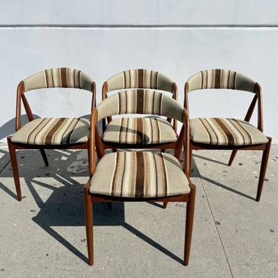 Mid-Century Danish Kai Kristiansen Model 31 Dining Chairs 2