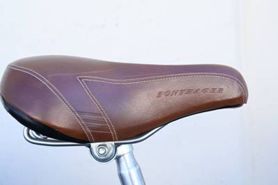 Trek Allant 7 WSD Women’s Townie City Commuter Hybrid, Wide Tires 15" 2