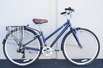 Trek Allant 7 WSD Women’s Townie City Commuter Hybrid, Wide Tires 15" 1