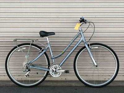 Giant Transcend DX Comfort Hybrid • Medium Frame • Shimano 3x8 1