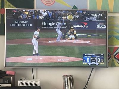 Samsung TV - 49" - LED - MU7000 Series - 2160p - 4K UHD:: UN49MU7000F 1