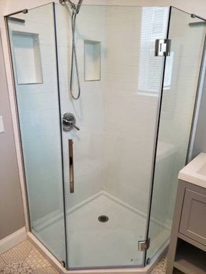 Private Room, Recently Renovated, Furnished, All included 4