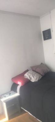 Beautiful bedroom. Reasonable and reduced today 3