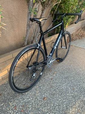 Trek "Emonda" OCLV Carbon Fiber Road Bike (60cm = XX-Large) 3