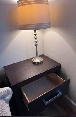 Dark brown bedroom furniture set in excellent condition 3