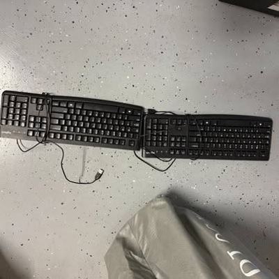 Logitech Keyboard Lot - 2 Wired + MK120 Combo 1