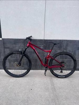 Giant Stance 2 Mountain Bike 2