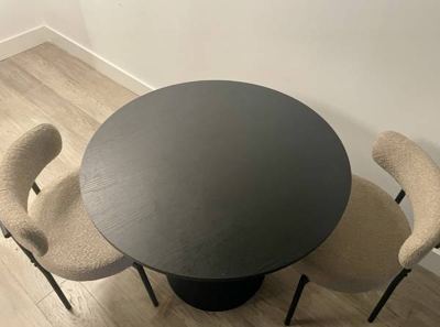 Modern 3-Piece Dining Set – Black Round Table & Bouclé Chairs 2