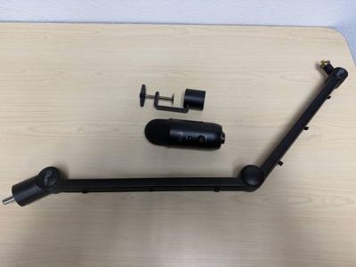 Blue Yeti USB Microphone + Adjustable Boom Arm 1