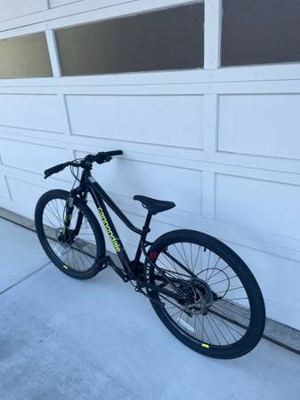 26in black cannondale mountain bike 1