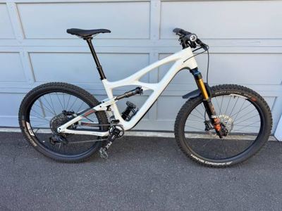Ibis Mojo 4 Carbon 1