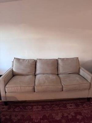 Free Couch 1
