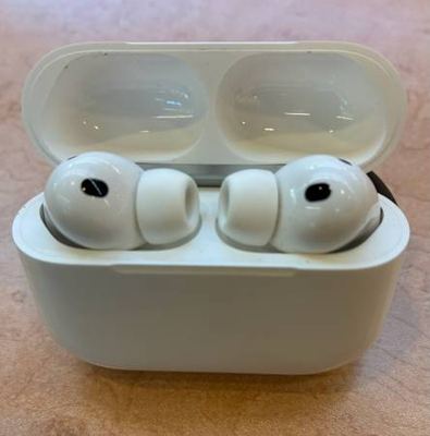 Airpod pro 3 excellent condition 2
