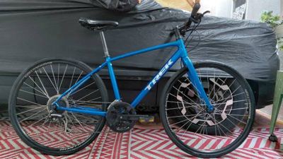 TREK FX2 21-SPEED HYBRID BIKE- SUPER COND.- TUNED UP- READY TO RIDE 1