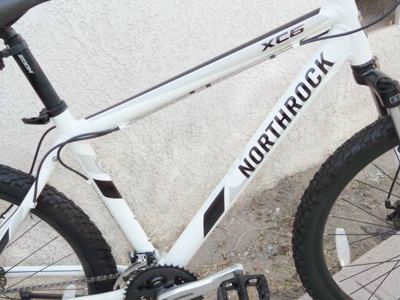 NORTHROCK Alum.Mntn.Bike 24Spd XC-6 Disc Brakes Xclt' Like New Cond. 2