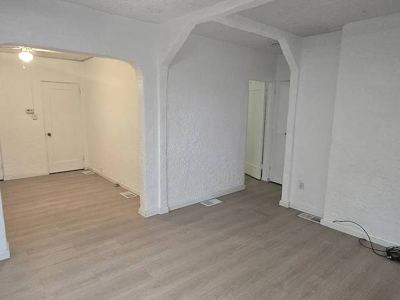 1BR/1BA Near San Carlos Ave and Caltrain – TENANT PAYS UTILITIES 1