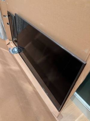 65" Samsung TV 1