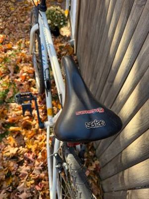 Specialized Rockhopper vintage hybrid mountain bike 3