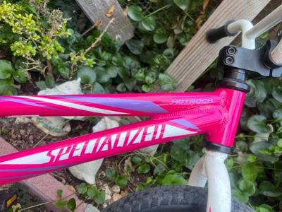 16” Specialized Hotrock kids Bike 3