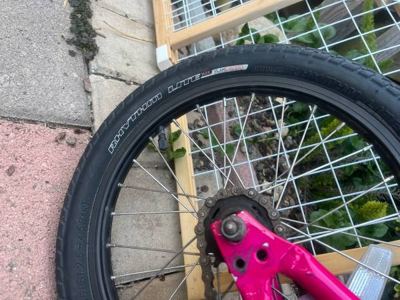 16” Specialized Hotrock kids Bike 2