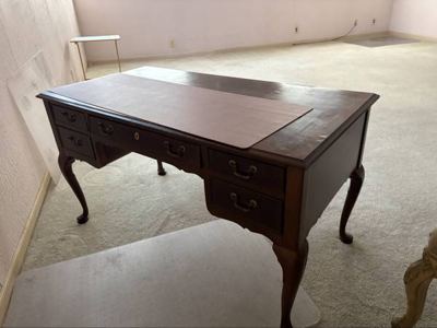 FREE Dresser and Desks 2