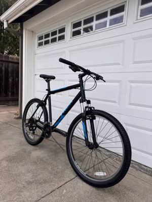 Trek 820 Mountain Bike XL Frame – Ready to Ride 1