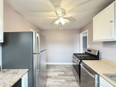 2 BR for rent — 2057 E 72nd St #4, Chicago 6