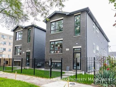 2 BR for rent — 4737 S Michigan Ave #1, Chicago 1