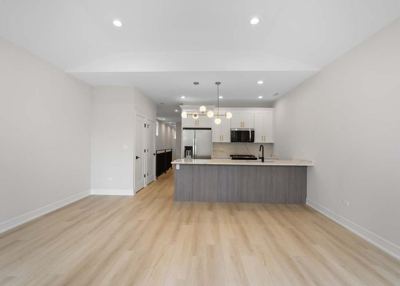 3 BR for rent — 5008 S Prairie Ave #1, Chicago 5