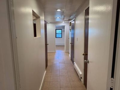 1 BR for rent — 914 Pierce Ave #B, Bronx 4