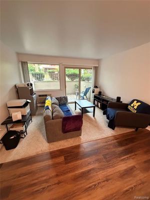 1 BR for rent — 2319 Packard St, Ann Arbor 1
