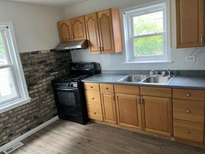 4 BR for rent — 6934 S Karlov Ave, Chicago 7
