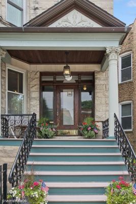 3 BR for rent — 1419 W Winona St #2, Chicago 2
