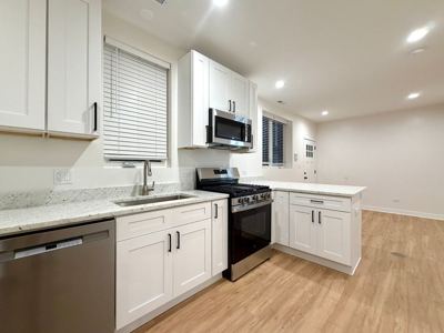 2 BR for rent — 3014 W Fullerton Ave #B, Chicago 2