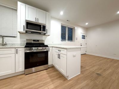 2 BR for rent — 3014 W Fullerton Ave #B, Chicago 3