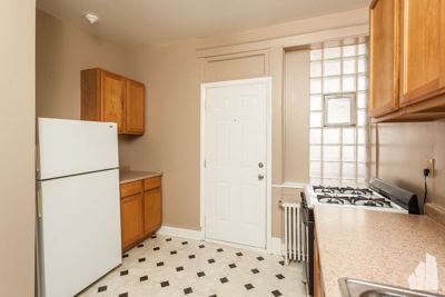 2 BR for rent — 5322 N Winthrop Ave APT 3E, Chicago 7
