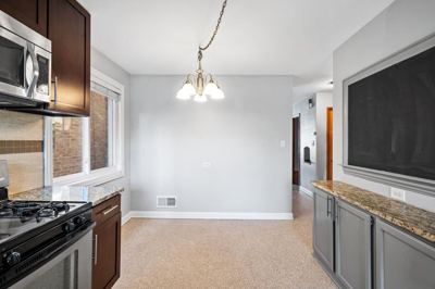 3 BR for rent — 5861 N Nagle Ave #1, Chicago 5