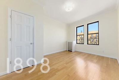 3 BR for rent — 2908 31st Ave APT E14, Astoria 1