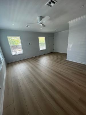 2 BR for rent — 1901 W 38th St, Austin 5