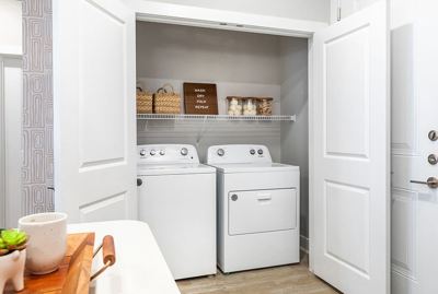 Studio for rent — 211 Ralph Ablanedo Dr, Austin 3