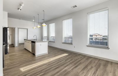 Studio for rent — 1700 Willow Creek Dr, Austin 4