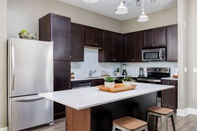 Studio for rent — 5350 Burnet Rd, Austin 4