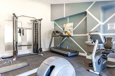 Studio for rent — 2250 Ridgepoint Dr, Austin 5