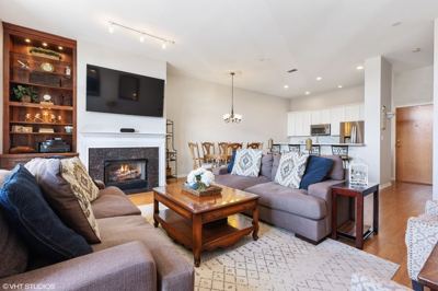 2 BR for rent — 1350 W Fullerton Ave APT 302, Chicago 2