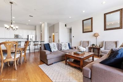 2 BR for rent — 1350 W Fullerton Ave APT 302, Chicago 3