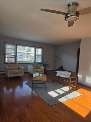3 BR for rent — 8647 W Catherine Ave #2, Chicago 3