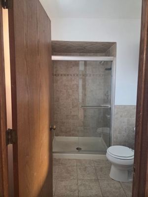 3 BR for rent — 8647 W Catherine Ave #2, Chicago 6