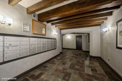 Studio for rent — 5532 S Kenwood Ave, Chicago 3