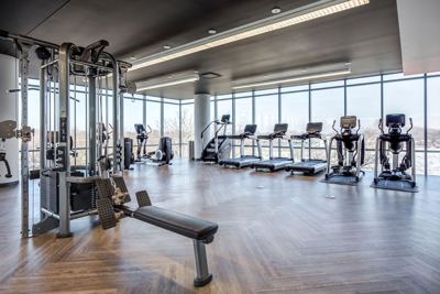 Studio for rent — 811 W Agatite Ave, Chicago 1
