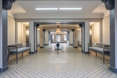 1 BR for rent — 1310 E Hyde Park Blvd, Chicago 3
